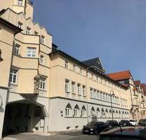 großzügige Seniorenwohnung im Zentrum Sonnerbergs mit Fahrstuhl - Sonneberg