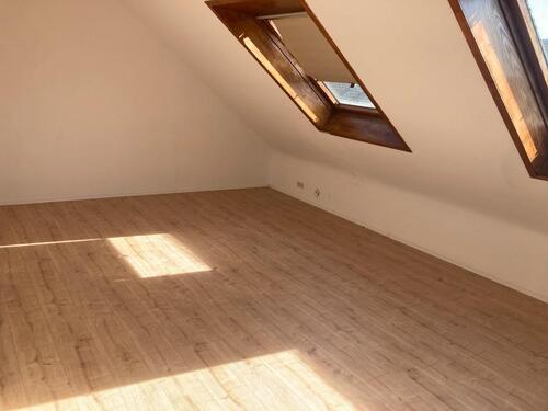 Foto - 3-Zimmer Dachgeschosswohnung in Karlsruhe-Neureut ohne Provison