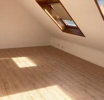 3-Zimmer Dachgeschosswohnung in Karlsruhe-Neureut ohne Provison