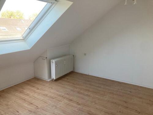 Foto - 3 Zimmer Dachgeschoßwohnung zum Kaufen in Karlsruhe