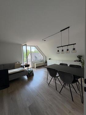 Foto - 2 Zimmer Dachgeschoßwohnung zur Miete in Mülheim an der Ruhr