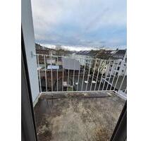 Appartement neu zentral günstig zur Uni und Innenstadt mit kleinem Balkon - Düsseldorf Oberbilk