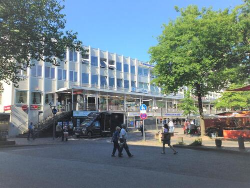 Foto - Frisch renovierte Bürofläche direkt am Marktplatz Sand - ideal als Praxis oder zu Schulungszwecken geeignet -!