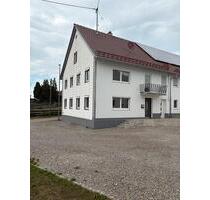 Doppelhaushälfte - 940,00&nbsp;EUR Kaltmiete, ca.&nbsp; 134,00&nbsp;m&sup2; in Aletshausen (PLZ: 86480)