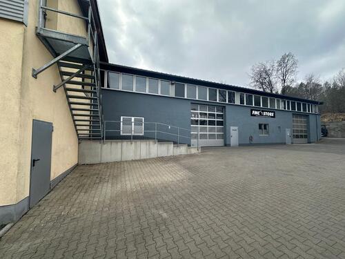 Foto - Lagerhalle Gewerbehalle in Niederelbert zu vermieten – 400m²