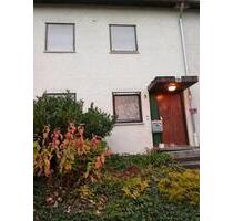 Gepflegtes Haus mit Garten und Garage - Billigheim