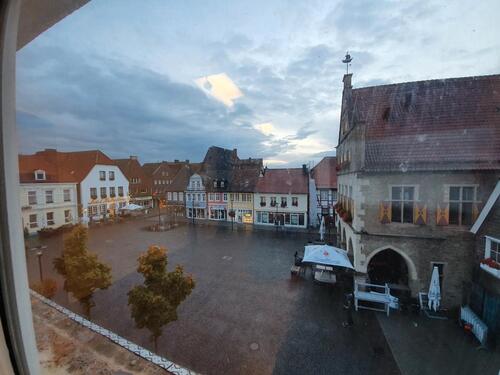 Foto - Zentrale 95qm Wohnung, Blick auf den Marktplatz, modernes Bad