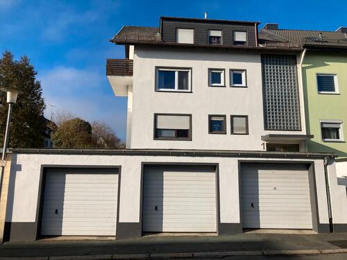 Foto - Renovierte, helle 3-Zi.-Whg. 80 m² in ruhiger aber zentraler Lage