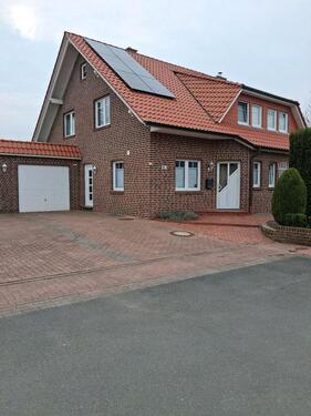 Foto - DHH zu vermieten - 980,00&nbsp;EUR Kaltmiete, ca.&nbsp; 122,00&nbsp;m&sup2;