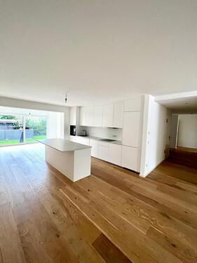 Foto - Traumhafte 4 Zimmer Erdgeschosswohnung mit Garten & Wintergarten