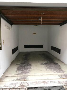 Foto - Einzelgarage mit elektrischem Tor in der Tuttlinger Innenstadt