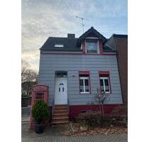 Charmantes Einfamilienhaus mit Garten in ruhiger Sackgassenlage - Duisburg Walsum