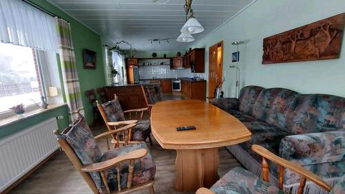 Foto - Haus zur Vermietung - 1.200,00&nbsp;EUR Kaltmiete, ca.&nbsp; 150,00&nbsp;m&sup2;