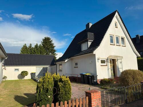 Foto - 5 Zimmer Einfamilienhaus in familienfreundlicher Lage von BRV