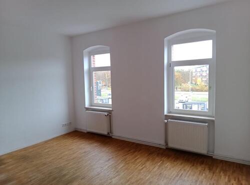 Foto - Sanierte 4-Raum-Altbauwohnung - 930,00 EUR Kaltmiete,