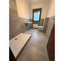 Top renovierte EG-Wohnung mit Balkon, Garage & Garten - Recklinghausen Berghausen