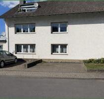 2 Zimmer-Dachgeschosswohnung mit Süd-Balkon in Burscheid Hilgen