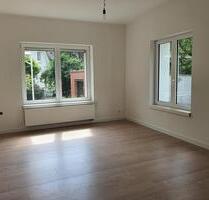 Traumhafte 3 Zimmer EG Wohnung mit Doppelgarage zu vermieten - Nusse