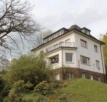 Exklusive Wohnung in Villa mitten in der City mit eigenem Garten - Gummersbach