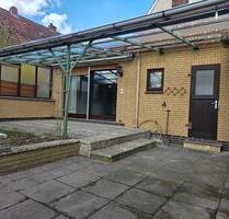 Freistehendes 1-2-Familienhaus + Auto-Montagegrube, großer Garten - Delmenhorst Bungerhof