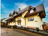 Foto - PRIVAT: Großzügiges Zweifamilienhaus in ruhiger Gegend