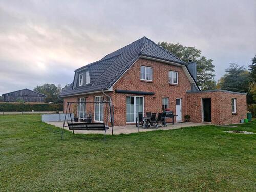 Foto - Haus zu Verkaufen - 415.000,00 EUR Kaufpreis,