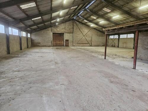 Foto - Lagerhalle - 2.100,00&nbsp;EUR Kaltmiete, ca.&nbsp; 3,50&nbsp;m&sup2;