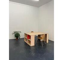 2 Plätze in Kreativstudio - 295,00 EUR Kaltmiete, in Berlin (PLZ: 10407) Pankow