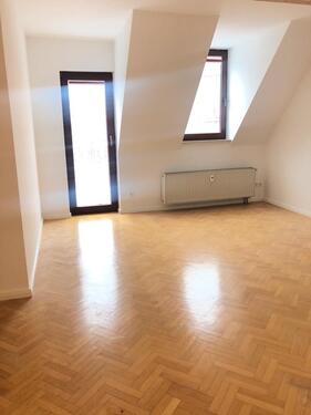 Foto - ###Helle DG-2-Zi-Wohnung mit Echtholz-Parkett###