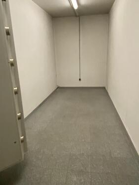 Foto - Lagerflächen - 120,00 EUR Kaltmiete,