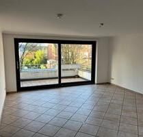 Helle, renovierte 3-Zimmer-Whg. Mit Balkon & EBK 92 m² - Meerbusch Necklenbroich