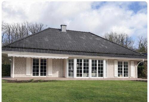 Foto - Bungalow mit weitläufigem Grundstück
