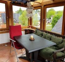 Große Eigentumswohnung mit Wintergarten und Balkon - Schloß Holte-Stukenbrock