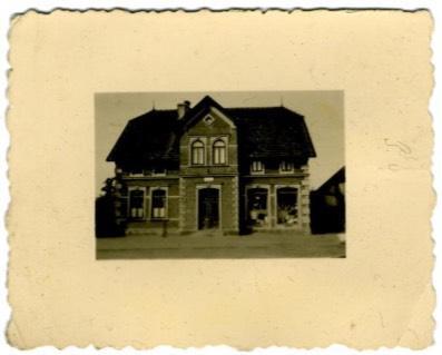 Foto - Wohnhaus für Großfamilie am Meer mit Geschäft für Imbiss Kiosk