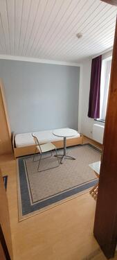 Foto - 1 Zimmer , Möbliert. Telefon:020384730