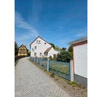 großes Einfamilienhaus am Teich - Rositz