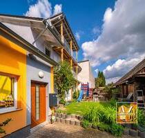 Besonderes Einfamilienhaus mit Scheune und Garten im Herzen von Gaggenau