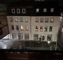 2 Zimmer Dachgeschoss Wohnung - 800,00&nbsp;EUR Kaltmiete, ca.&nbsp; 50,00&nbsp;m&sup2; in Kempen (PLZ: 47906)