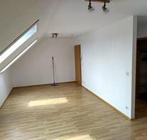 Helle 1-Raum-Wohnung mit Garage & Einbauküche in Sömmerda