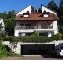 Große Doppelhaushälfte Balkone, Garten, 2 Garagen - Lörrach Brombach