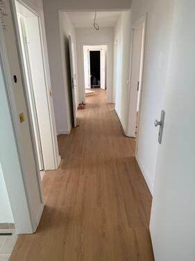 Foto - Frisch sanierte 3-Zimmer-Dachgeschosswohnung in Karlsruhe-Knielin