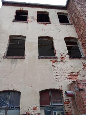 Foto - Ehemaliges Fabrikgebäude von 1986