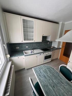 Foto - 4-Zimmer-Wohnung mit Einbauküche, Garage & Keller