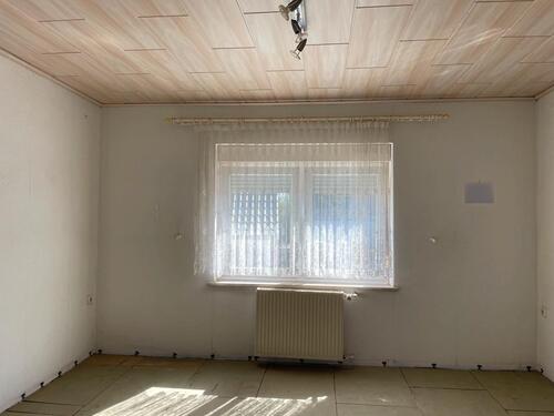 Foto - 6 Zimmer Mehrfamilienhaus, Wohnhaus in Staßfurt