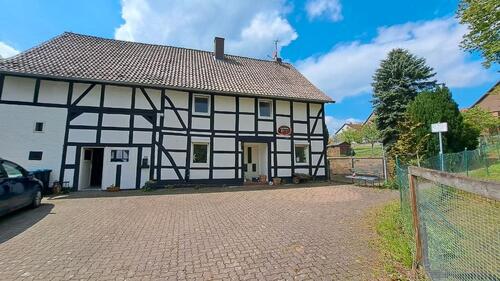 Foto - Zweifamilien Haus Fachwerk Pferdehaltung möglich