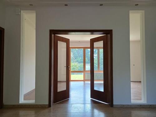 Foto - Exklusive Erdgeschosswohnung mit großem Garten (650m2)