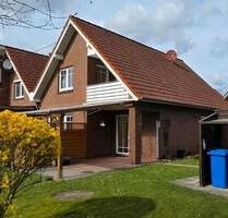 Doppelhaushälfte mit Blick ins Grüne zu vermieten! - Edewecht