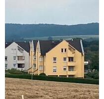 3 Raum In Remse - 620,00 EUR Kaltmiete, ca.  100,00 m² in Remse (PLZ: 08373)