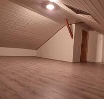 Charmante, modernisierte 2-Zimmer-Dachgeschosswohnung - Mendig