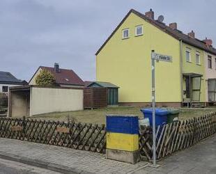 Reihenendhaus mit großem Grundstück und Entwicklungspotenzial - Schöningen